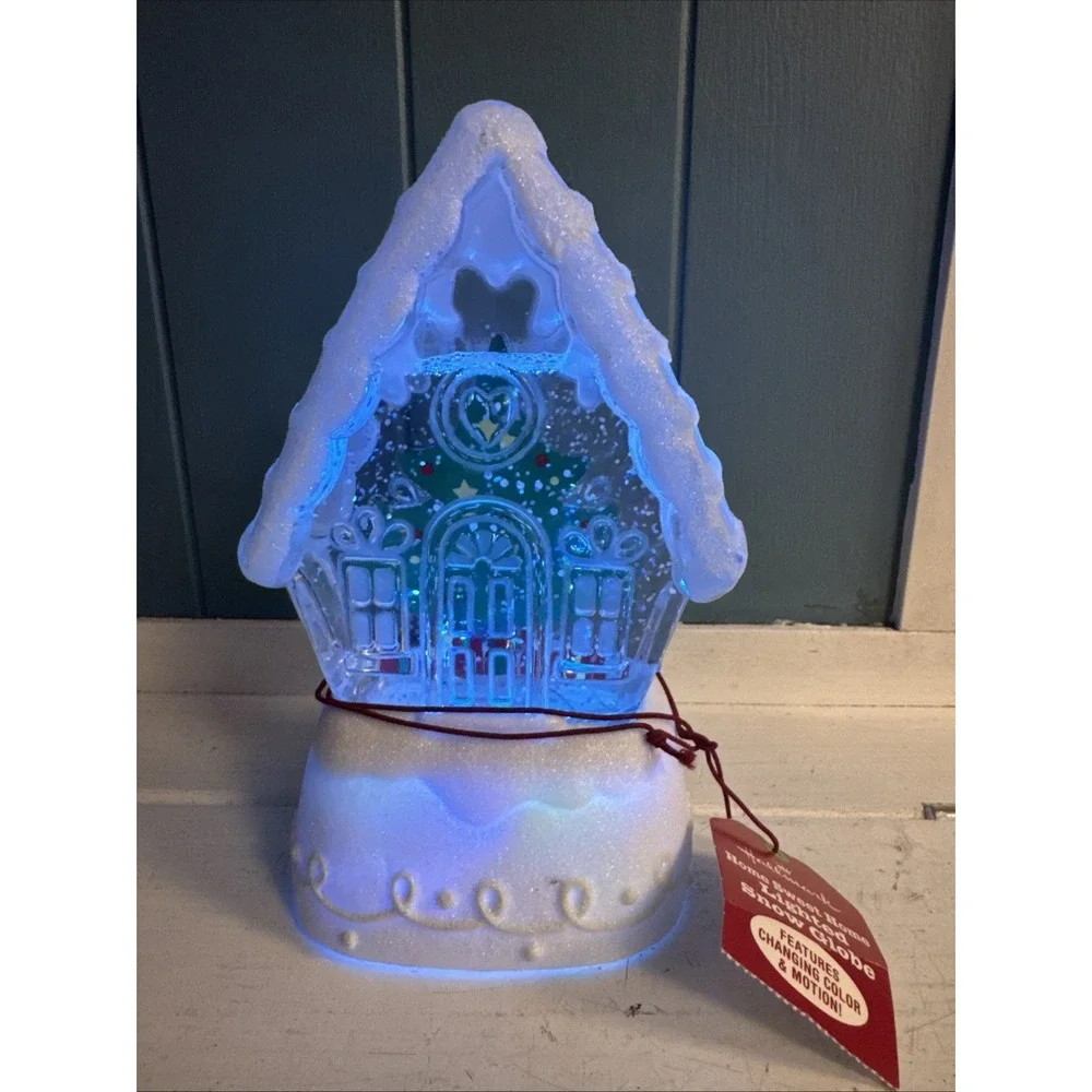 2010 Hallmark Snow Globe Magic Lighted Color Changing Gingerbread House w/‎ Tree
